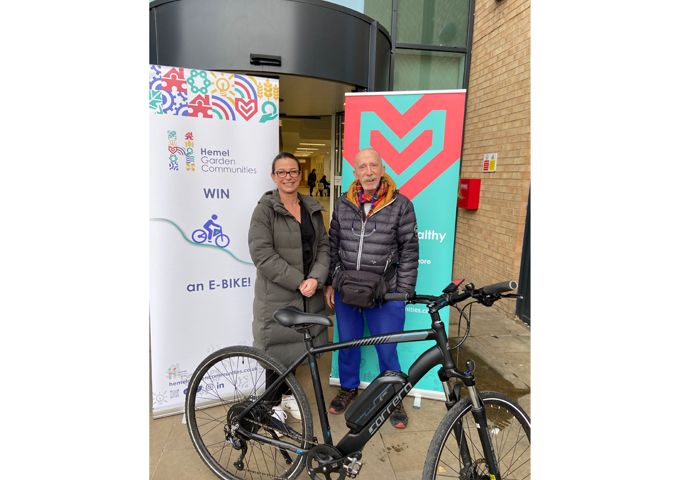 Phillipa Zieba, Hemel Garden Communities Programme Director, with Vision Survey prize draw winner, Frank Boase